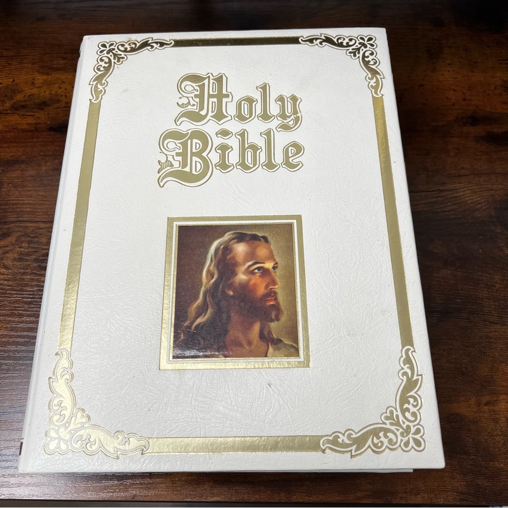HOLY BIBLE King James Version Red Letter Edition